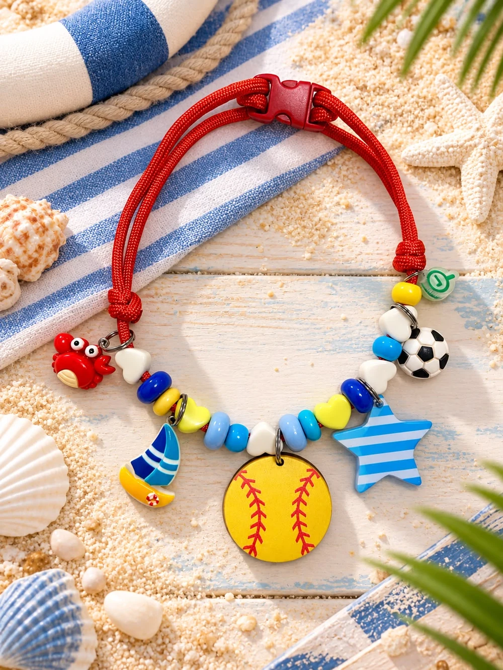 Colar vermelho praia com caranguejo, barquinho e bola de softball